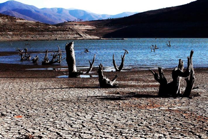[Interactivo] El avance del cambio climático en lagos, lagunas y embalses de Chile