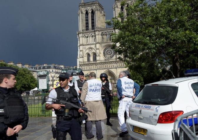 Francia: Atacante de Notre Dame juró lealtad al Estado Islámico en un video