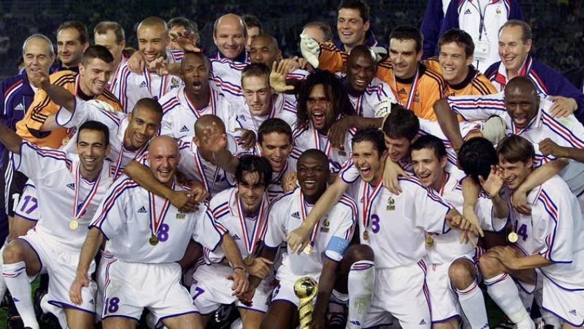 [VIDEO] Copa Confederaciones 2001: El dominio de Francia con Robert Pires a la cabeza