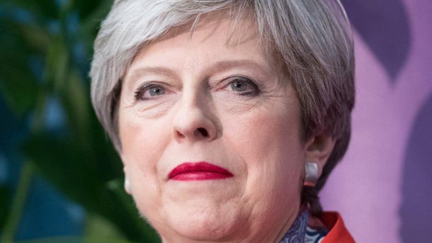 Reino Unido: Theresa May ignora llamados a dimisión y tratará de formar gobierno