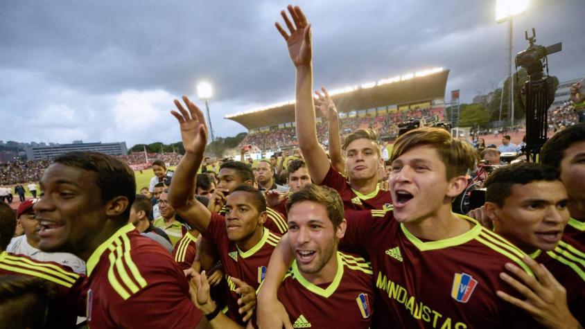 Emotiva bienvenida en Caracas a la selección sub20 de Venezuela