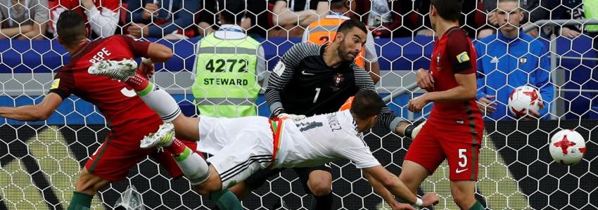 [VIDEO] El golazo de "Chicharito" Hernández para el empate de México ante Portugal