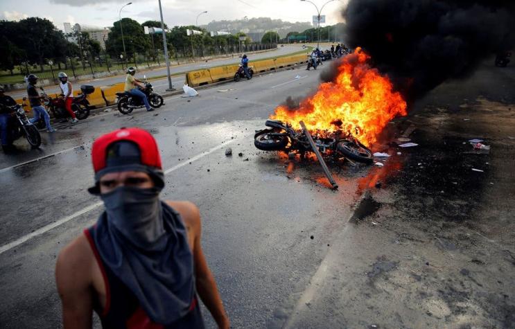 Venezuela: Masiva marchan hacia los cuarteles en señal de repudio a las muertes en protestas