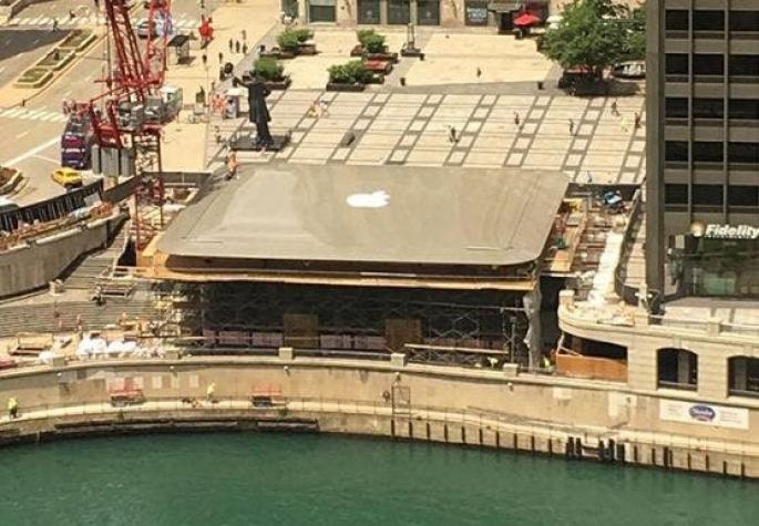 La nueva tienda de Apple de Chicago tiene un Macbook como techo