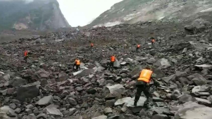 China: más de un centenar de personas desaparecidas por un deslave en la provincia de Sichuan