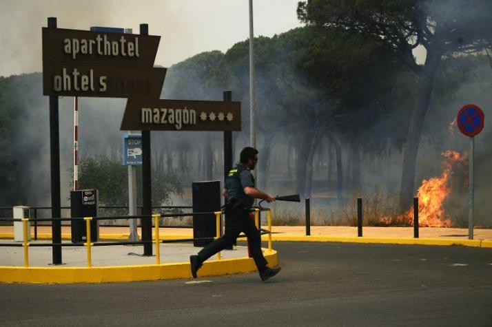 Incendio en parque de España no ha logrado ser controlado