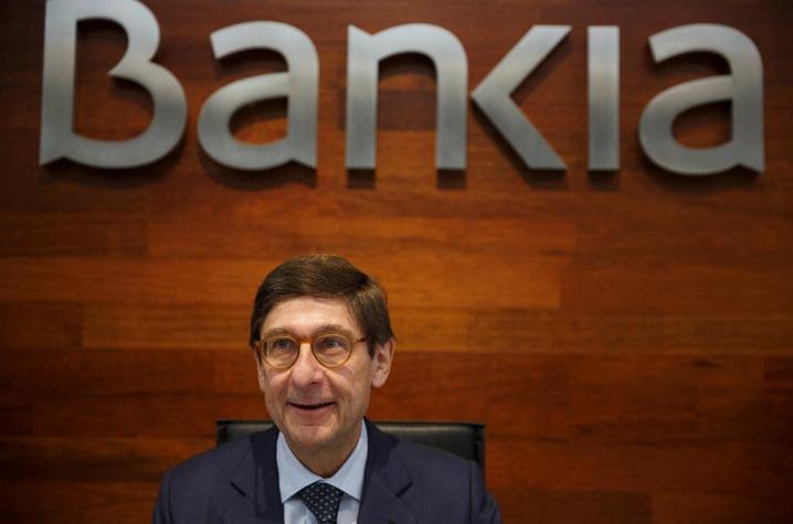 Bankia compra al banco BMN en España por 825 millones de euros