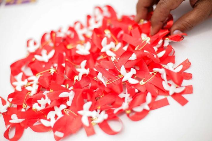 ONU: Las muertes relacionadas con el sida se reducen a la mitad desde 2005