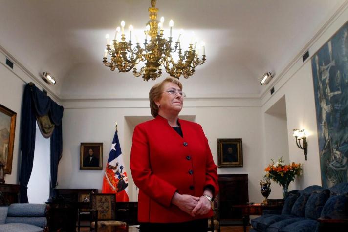 Bachelet sale en defensa de Blanco y acusa "caricatura" por parte de la oposición