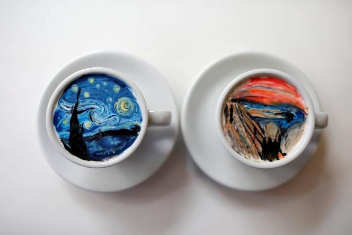 Barista surcoreano transforma tazas de café en obras de arte