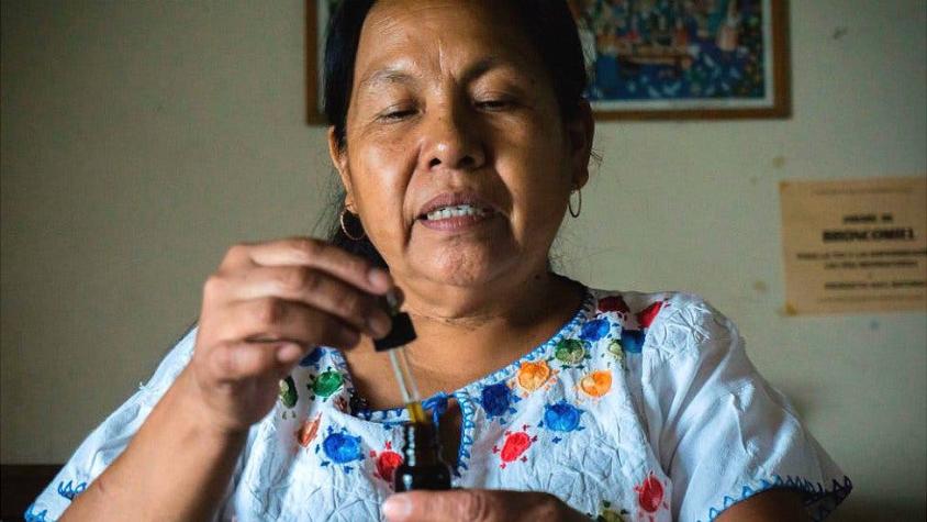 "No me voy a poner minifalda": Marichuy, la indígena que quiere ser presidenta de México