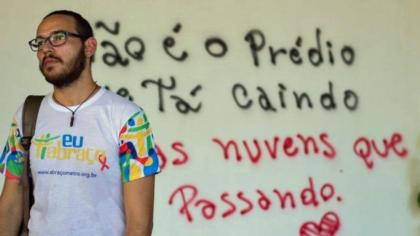 Jóvenes homosexuales de Brasil que viven con sospechas de haber sido infectados con VIH a propósito