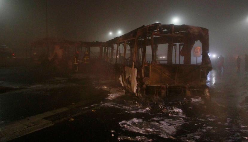 Bus del Transantiago quemado en General Velásquez generó gran congestión vehicular