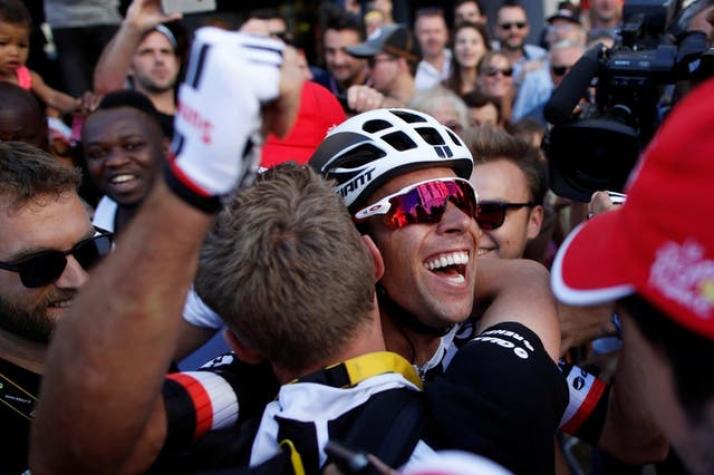 Froome recupera el liderato en el Tour de Francia tras etapa ganada al esprint por Matthews