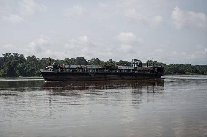 Al menos 27 muertos y 54 desaparecidos por naufragio en río de RD Congo