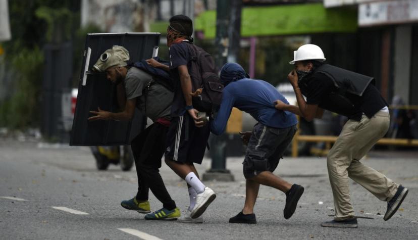 Joven de 24 años muere baleado en paro general convocado por la oposición de Venezuela