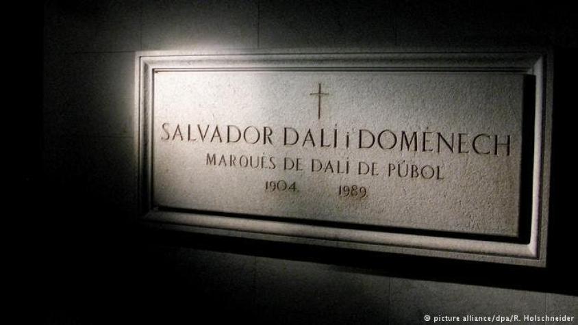 Culmina la exhumación de los restos de Salvador Dalí