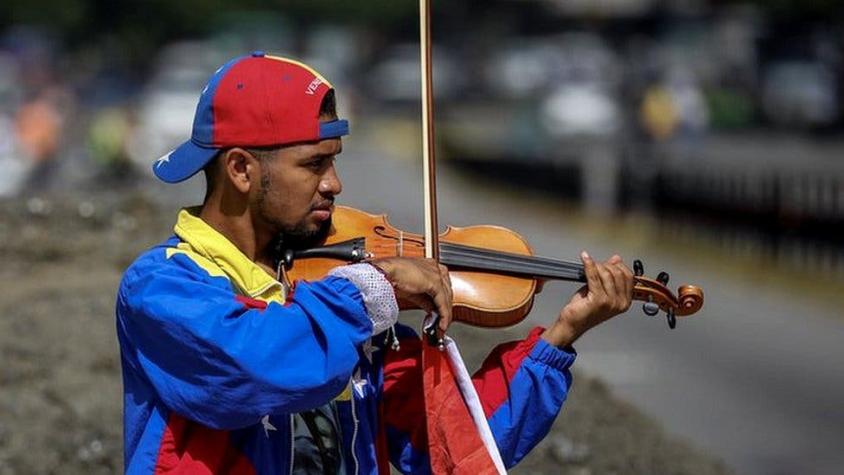 Wuilly Arteaga, el violinista famoso por tocar en las protestas contra el gobierno de Venezuela