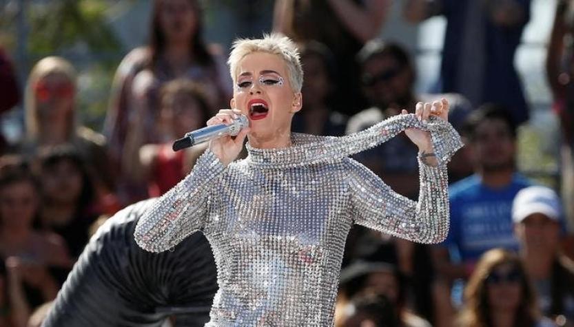 Cantante Katy Perry será anfitriona de premios MTV