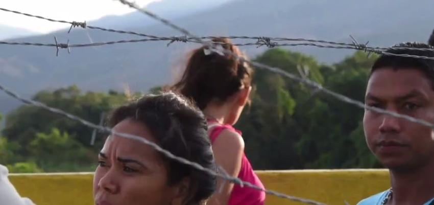 [VIDEO] Masiva salida de venezolanos a Colombia