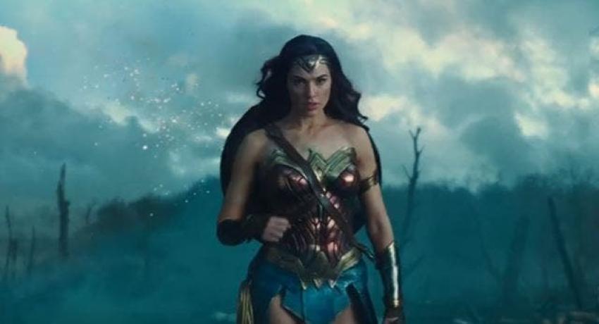 "Mujer Maravilla" libera escenas inéditas que no se vieron en la película