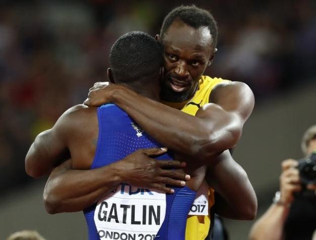 [VIDEO] ¡Carrera imperdible! Así Gatlin vence a Bolt en final de los 100 metros de Londres