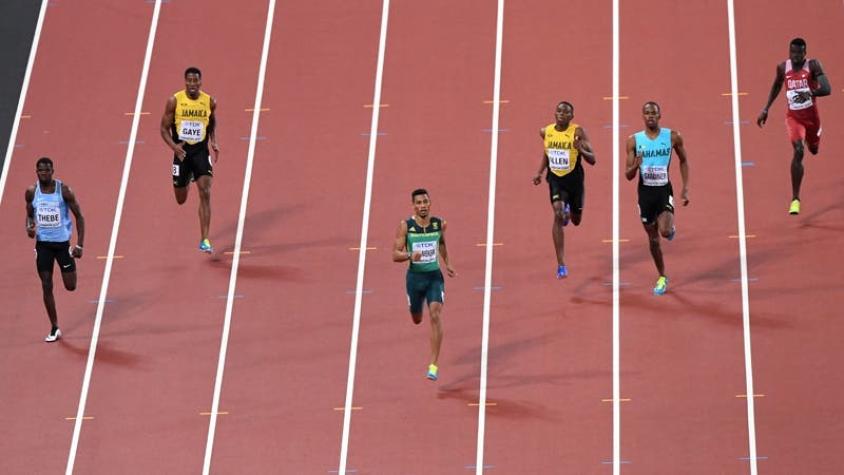 [VIDEO] Van Niekerk "vuela" para ganar el oro de 400 metros en Londres 2017