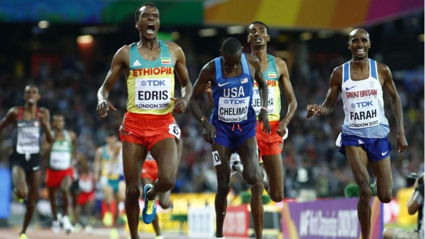 [VIDEO] Así fue la emocionante lucha por el oro entre Mo Farah y Muktar Edris en los 5000m