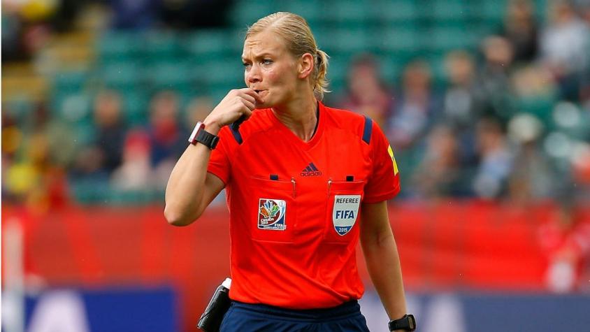 [VIDEO] Poder femenino en Alemania: Jueza debutará en la Bundesliga