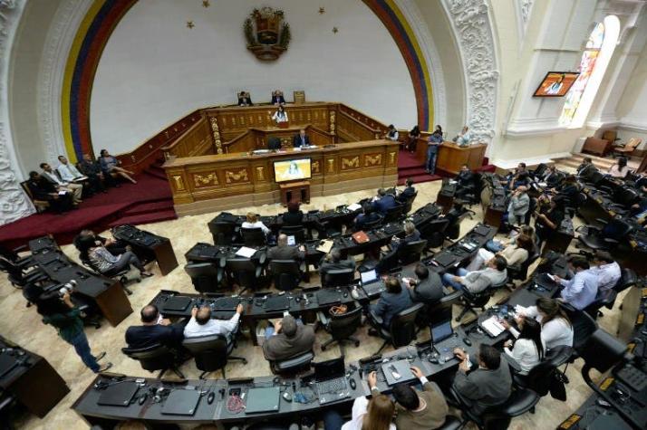 Asamblea Constituyente asume competencias del parlamento opositor en Venezuela