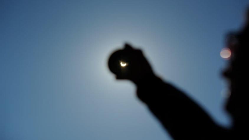 Cuatro consejos de la Nasa para fotografiar el eclipse sin dañar tu cámara