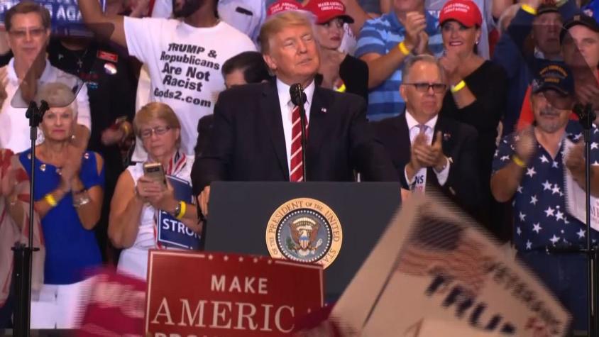 Trump lanza fuerte discurso para defender su reacción en Charlottesville