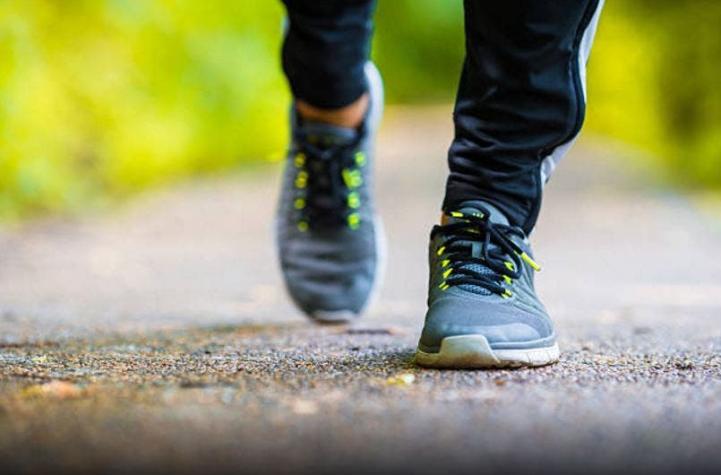 5 simples consejos para caminar más todos los días (y así mejorar la salud)