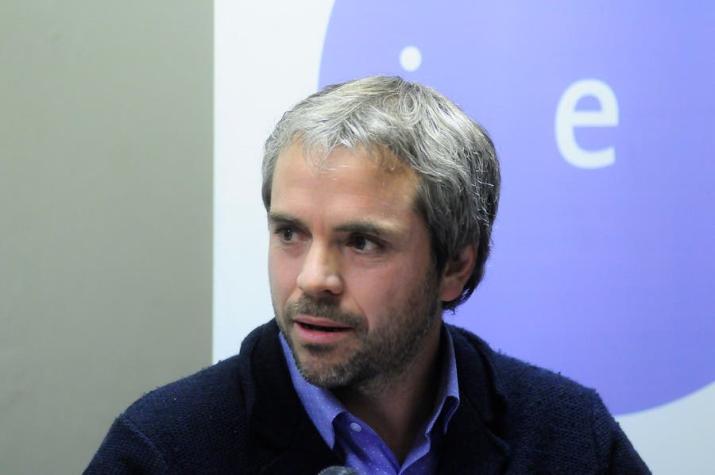 Jefe programático de Piñera cuestiona pugna UDI-Evópoli por candidatura de Luis Larraín
