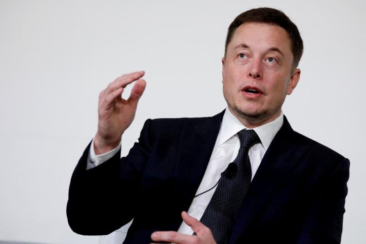 Elon Musk gana fondos para startup de interfaces "cerebro-máquina"