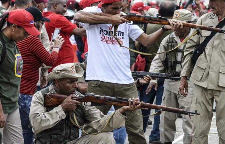 Venezuela realiza maniobras de combate al cierre de ejercicios militares