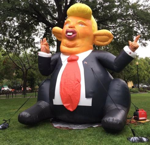 Trumpy the rat: el nuevo símbolo de protesta contra Donald Trump