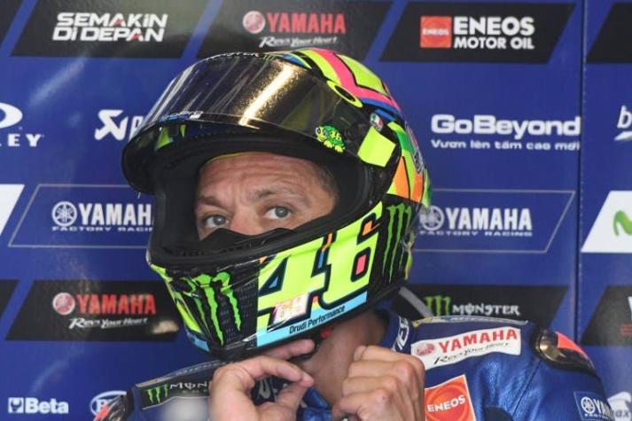 Motociclismo: Valentino Rossi se lesiona en un entrenamiento y podría sufrir una fractura
