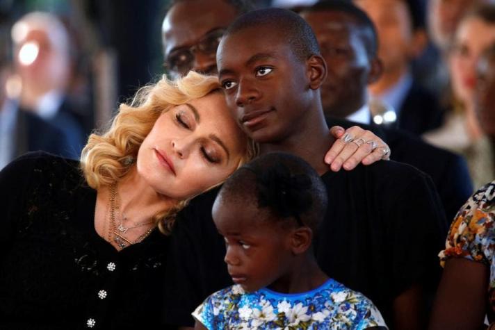 Madonna se muda a Lisboa para que su hijo entre a la academia de fútbol del Benfica
