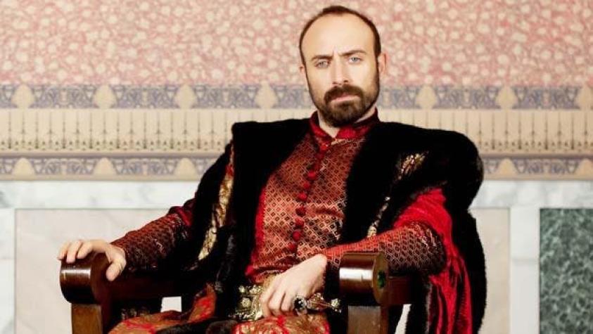 Ex protagonista de la teleserie "El sultán" sorprende con nuevo look