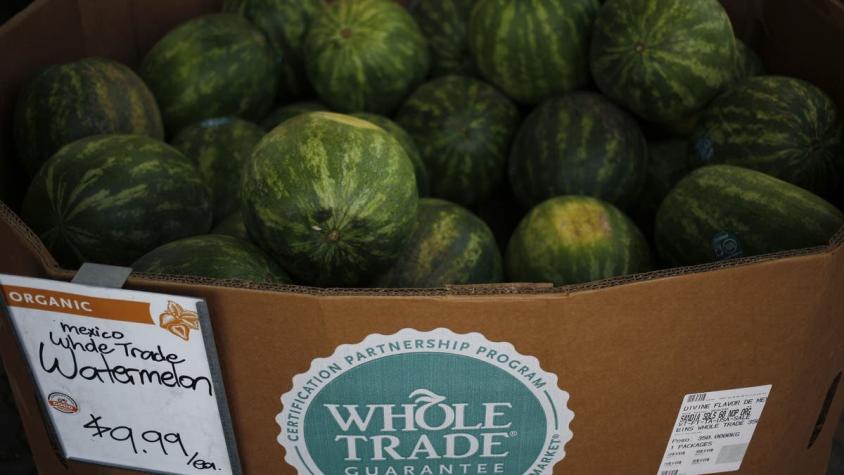 Baja de precios en Whole Foods de Amazon atrae más clientes