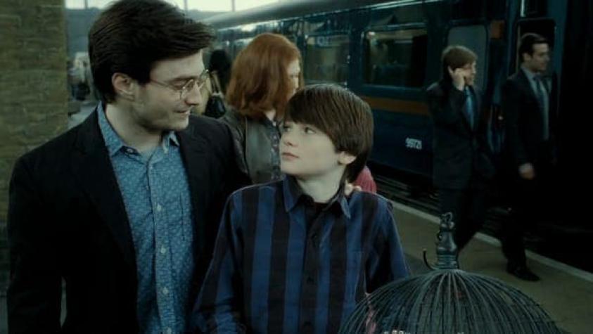 Fans invaden estación de King's Cross para celebrar primer día de Albus Severus Potter en Hogwarts