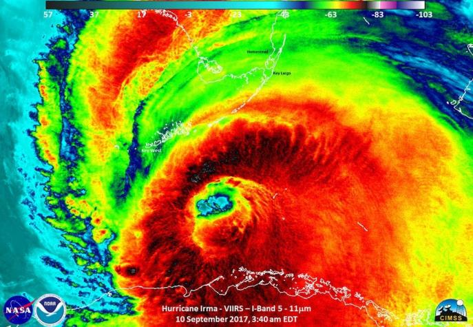 Huracán Irma baja a categoría 2 aunque se mantiene "peligroso"