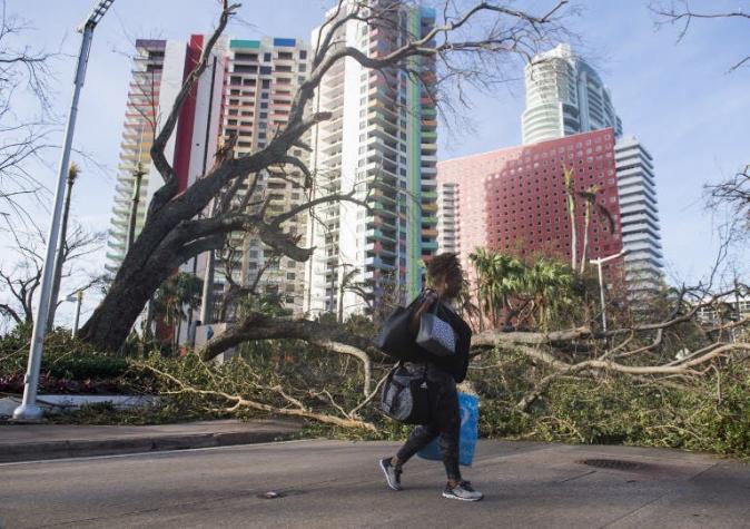 Huracán Irma degrada a tormenta tropical en su camino a Tampa, Florida