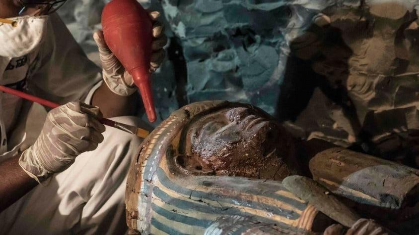 Joyas, momias y sarcófagos: el increíble hallazgo en una necrópolis de Egipto