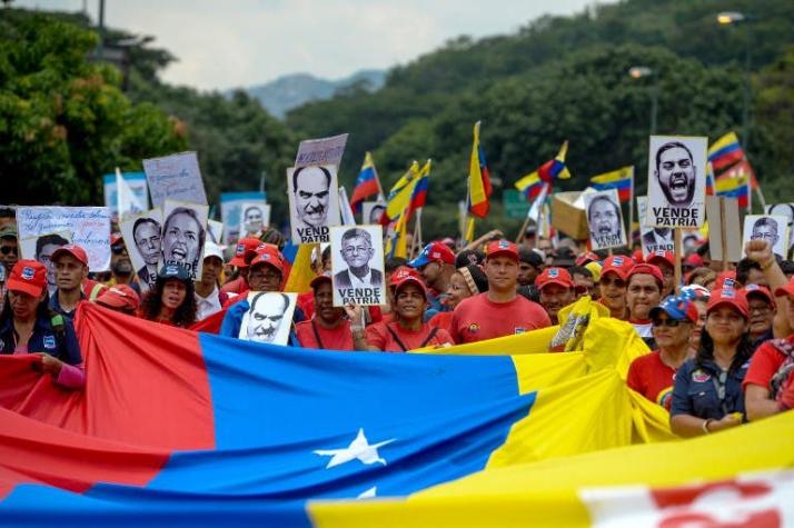 Oficialismo venezolano denuncia por "traición a la patria" a diputados opositores