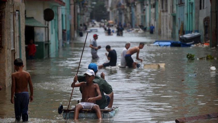¿Qué pasa dentro de las casas derrumbadas e inundadas de La Habana tras el paso de Irma?