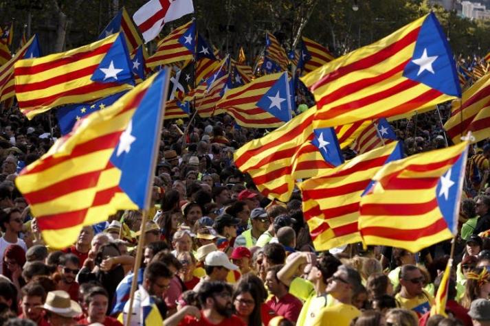 Alcaldes que apoyen referéndum catalán se exponen a ser arrestados