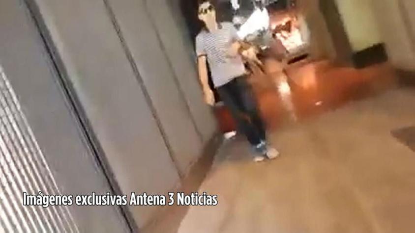 Aparecen nuevas imágenes del terrorista de Barcelona mientras huye caminando en medio del caos