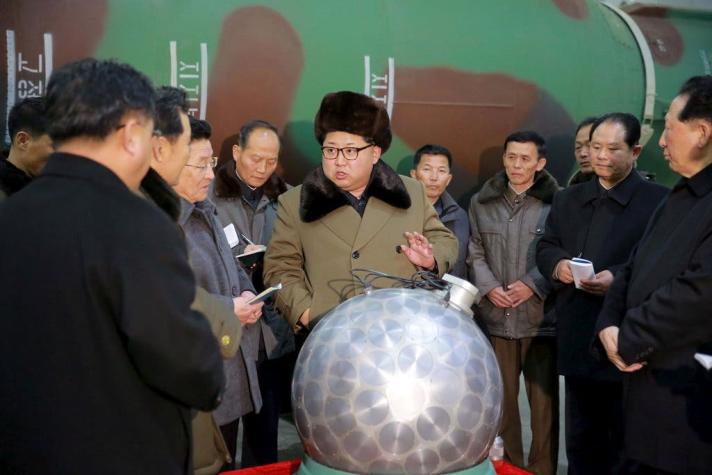 Corea del Norte amenaza con usar arma nuclear para "hundir" a Japón